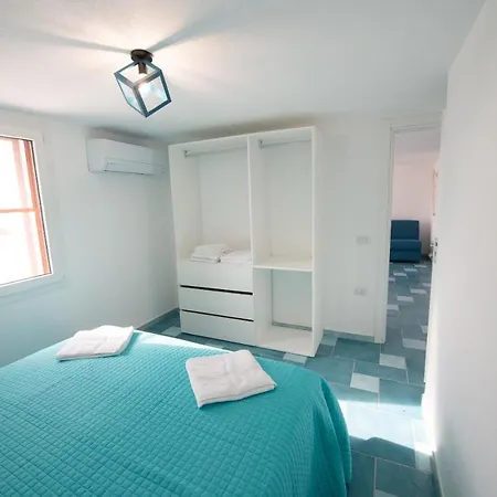 La Torre Libeccio * Torre dei Corsari